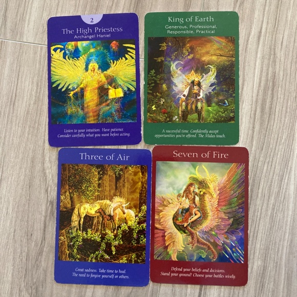 Angel Tarot Cards *RARE* by Doreen Virtue and Radleigh Valentine - Picture 13 of 16